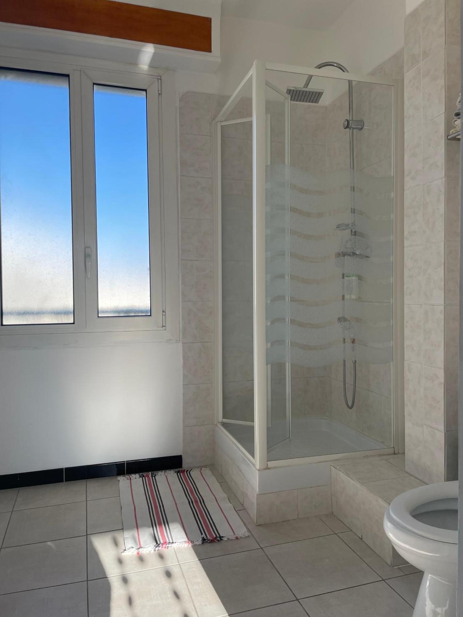 4 Personnes Appart 60 M2 Terrasse 35M2 Sejour Sud 2 Vraies Chambres Gare Saint-Charles Universite Marseille Exterior photo